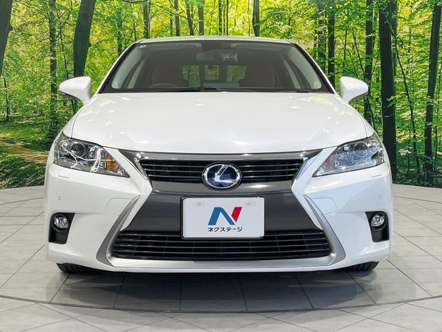 LEXUS CT200h