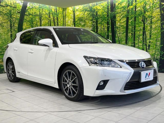 LEXUS CT200h
