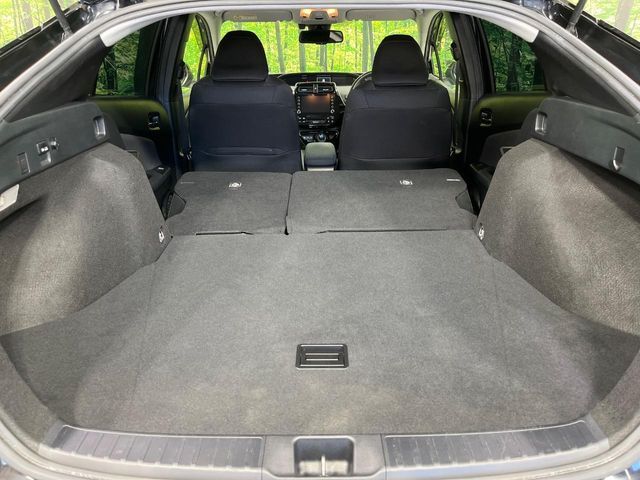PRIUS 4WD