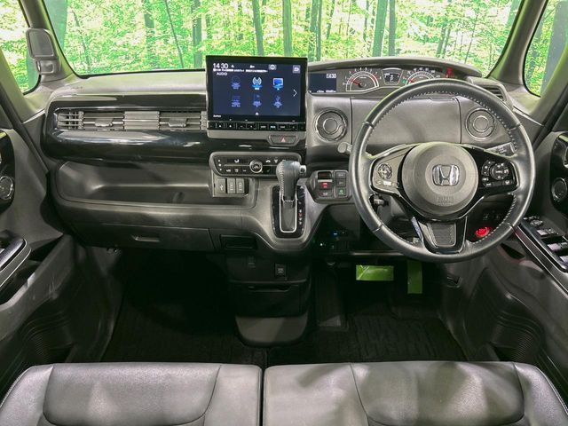N-BOX CUSTOM