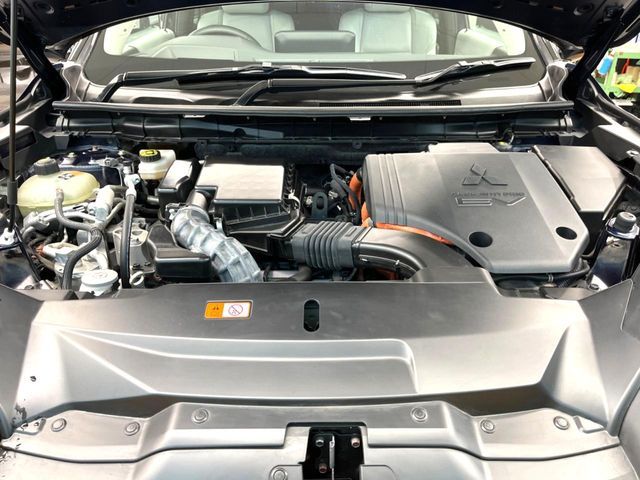 OUTLANDER PHEV