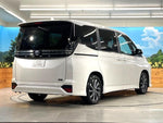 VOXY HYBRID