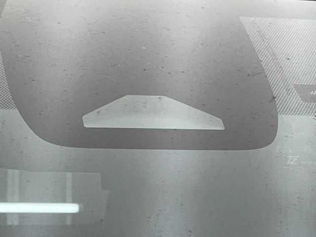 VOXY HYBRID