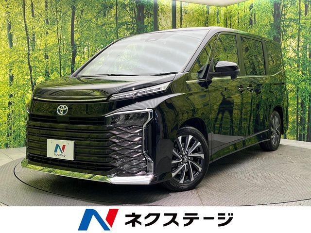 VOXY HYBRID