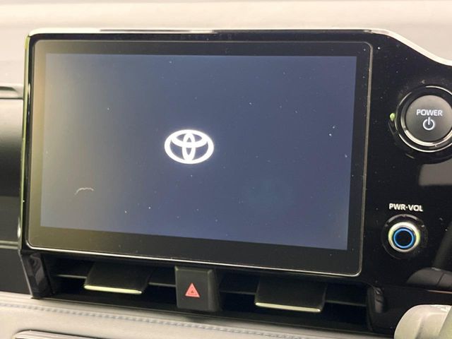 VOXY HYBRID