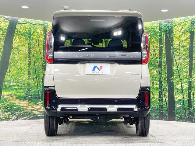 DELICA MINI
