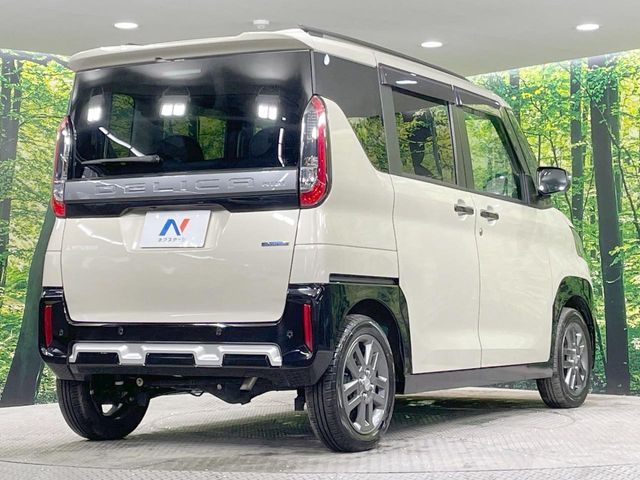 DELICA MINI