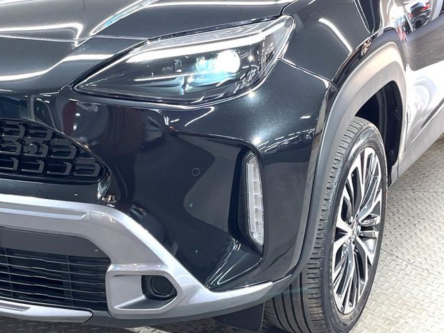 YARIS CROSS HYBRID