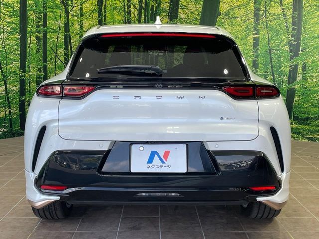 CROWN SPORT