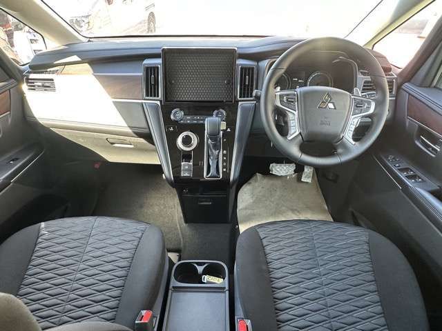 DELICA D:5 4WD