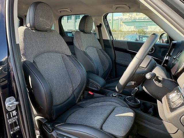 MINI COOPER D CROSSOVER
