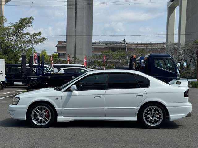LEGACY B4