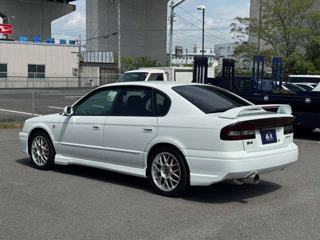 LEGACY B4
