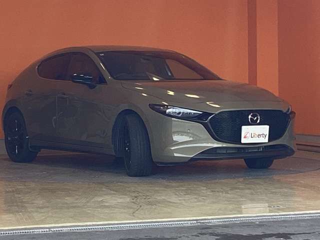 MAZDA3 FASTBACK