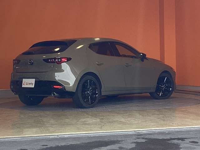 MAZDA3 FASTBACK