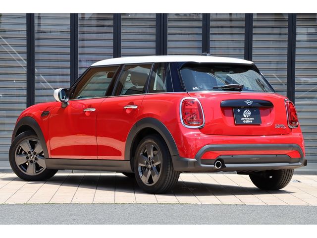 MINI COOPER D 5DOOR