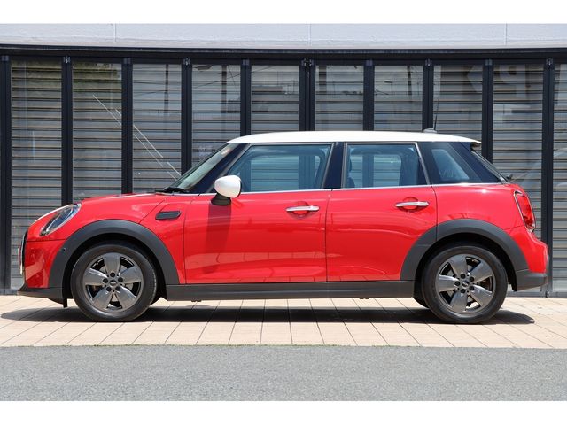 MINI COOPER D 5DOOR