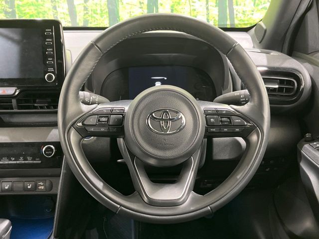 YARIS CROSS HYBRID