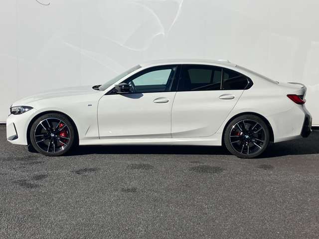 BMW 3 Series sedan