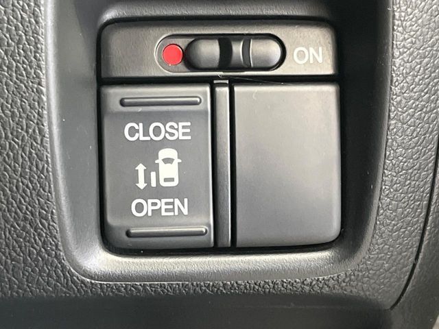 N BOX