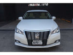CROWN sedan