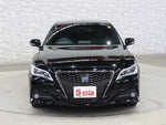 CROWN sedan hybrid