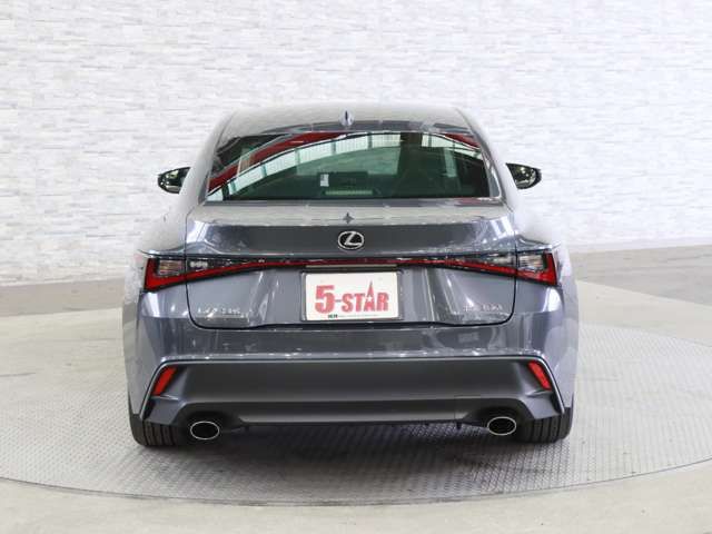 LEXUS IS300