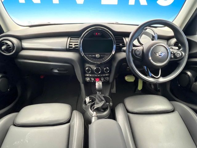MINI COOPER D 5DOOR