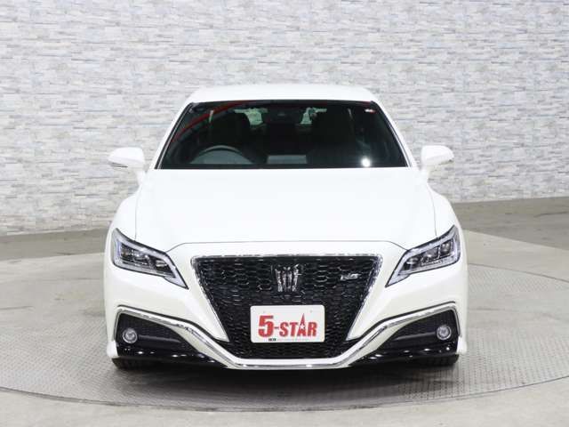 CROWN sedan
