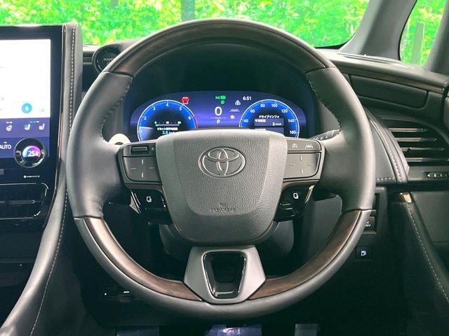 ALPHARD hybrid