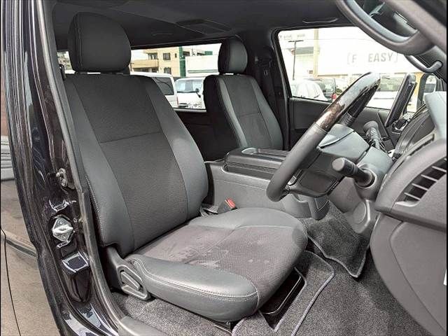 HIACE van 2WD