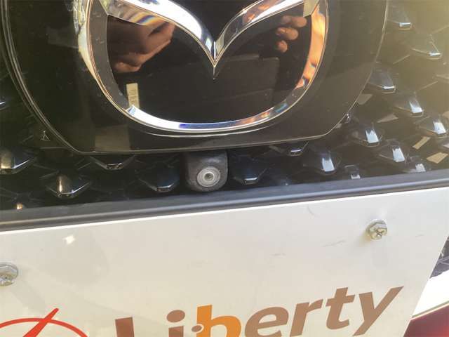 MAZDA2