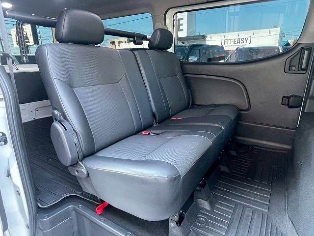 CARAVAN van 2WD