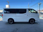 CARAVAN van 2WD