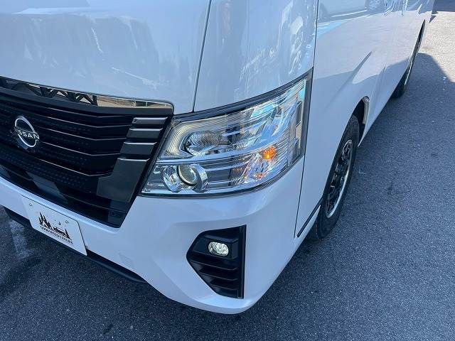 CARAVAN van 2WD