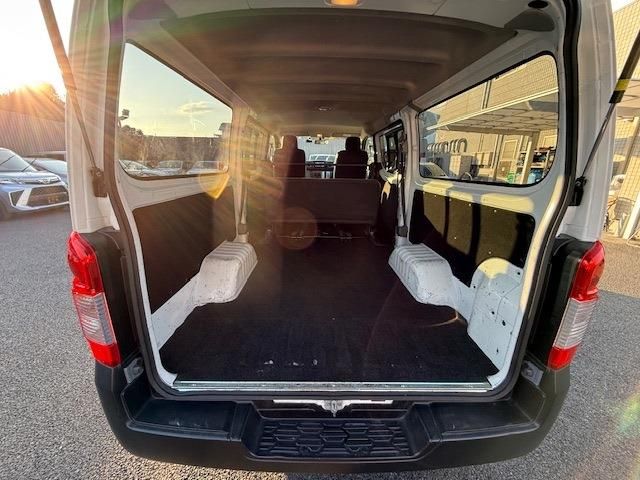 NV350 CARAVAN
