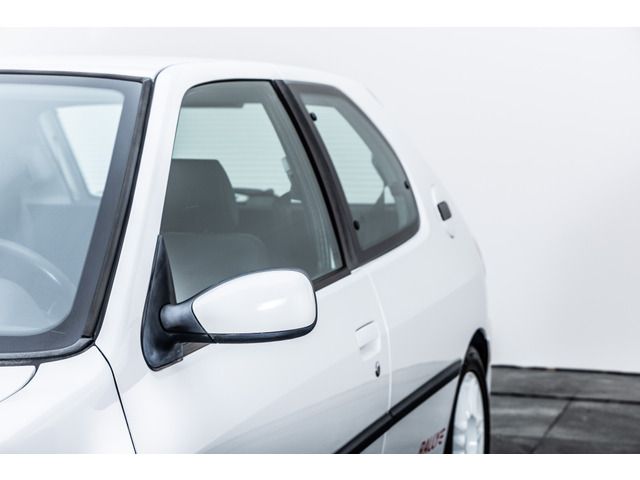 PEUGEOT 306 hatchback