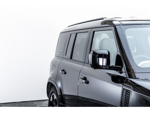 ROVER DEFENDER