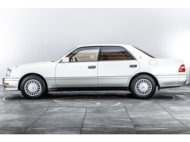 CROWN hardtop