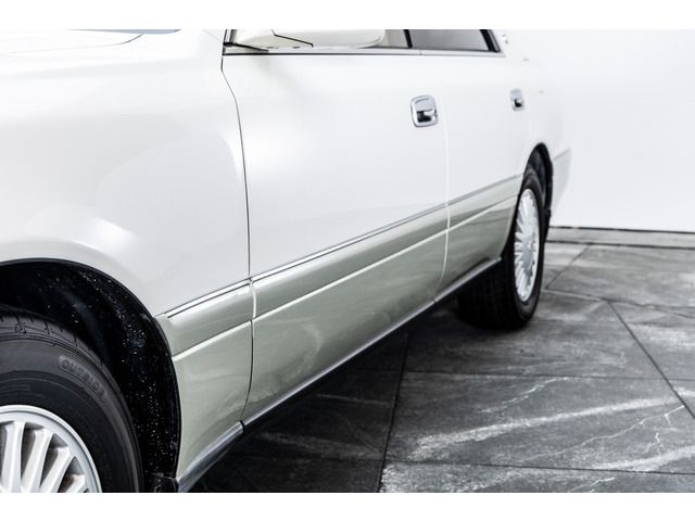 CROWN hardtop