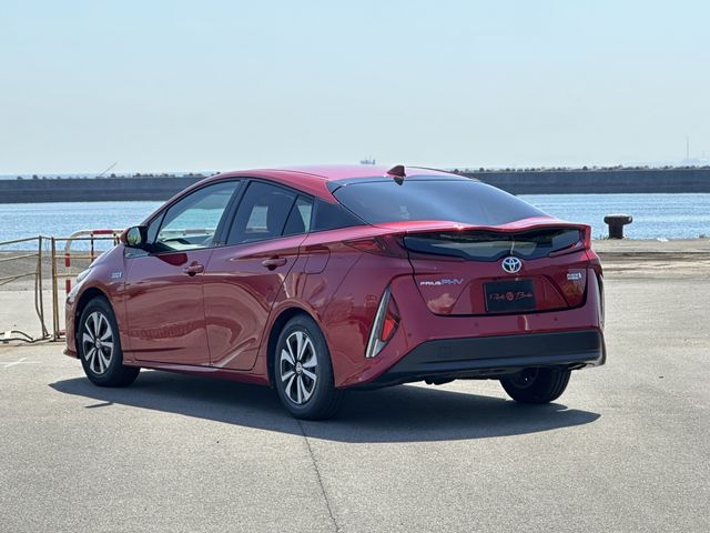 PRIUS PHV