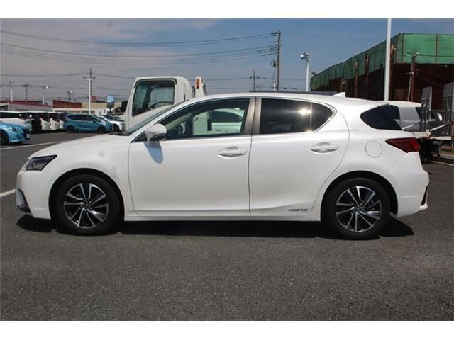 LEXUS CT200h
