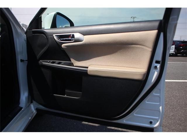 LEXUS CT200h