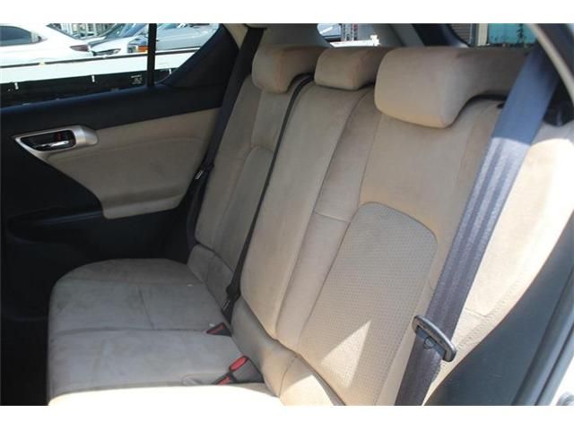 LEXUS CT200h