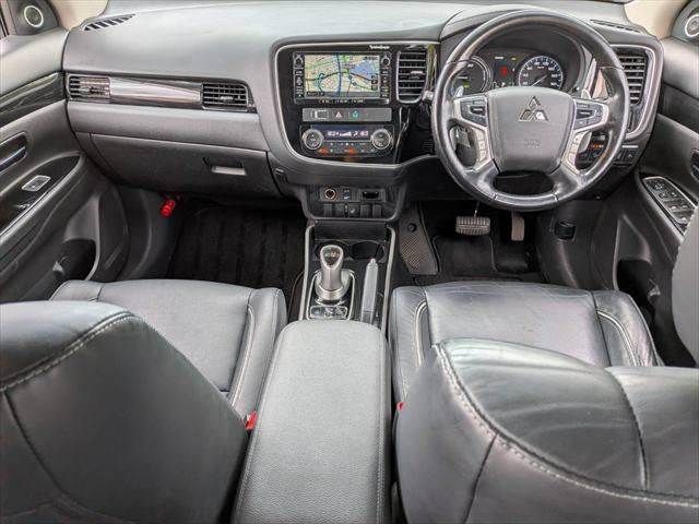 OUTLANDER PHEV