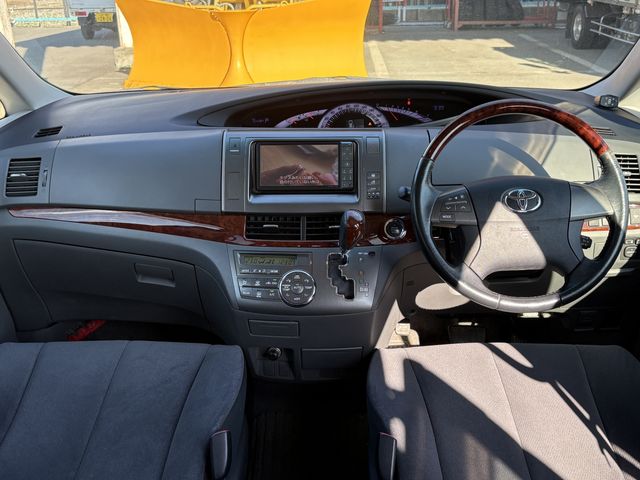 ESTIMA  4WD