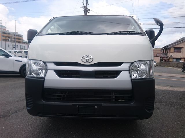 HIACE van 2t 2WD