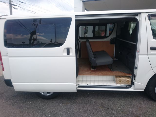 HIACE van 2t 2WD