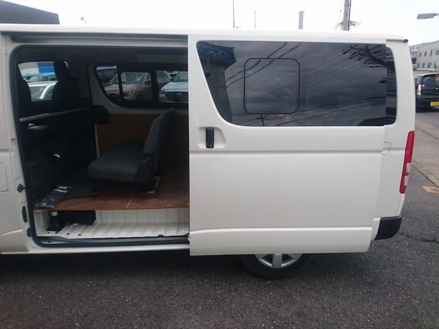 HIACE van 2t 2WD