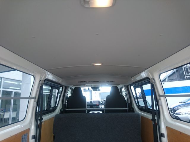 HIACE van 2t 2WD